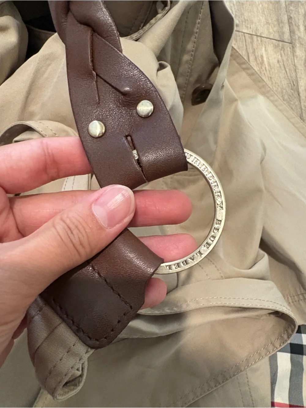 Burberry Size 36 (XS US)
Trench Coat Khaki With Belt - Picture 9 of 16